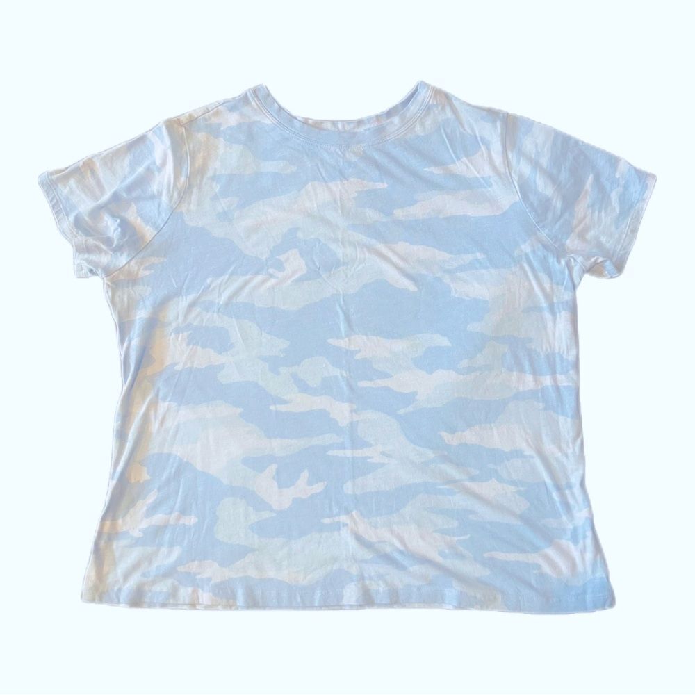 Athleta blue camo crewneck tshirt